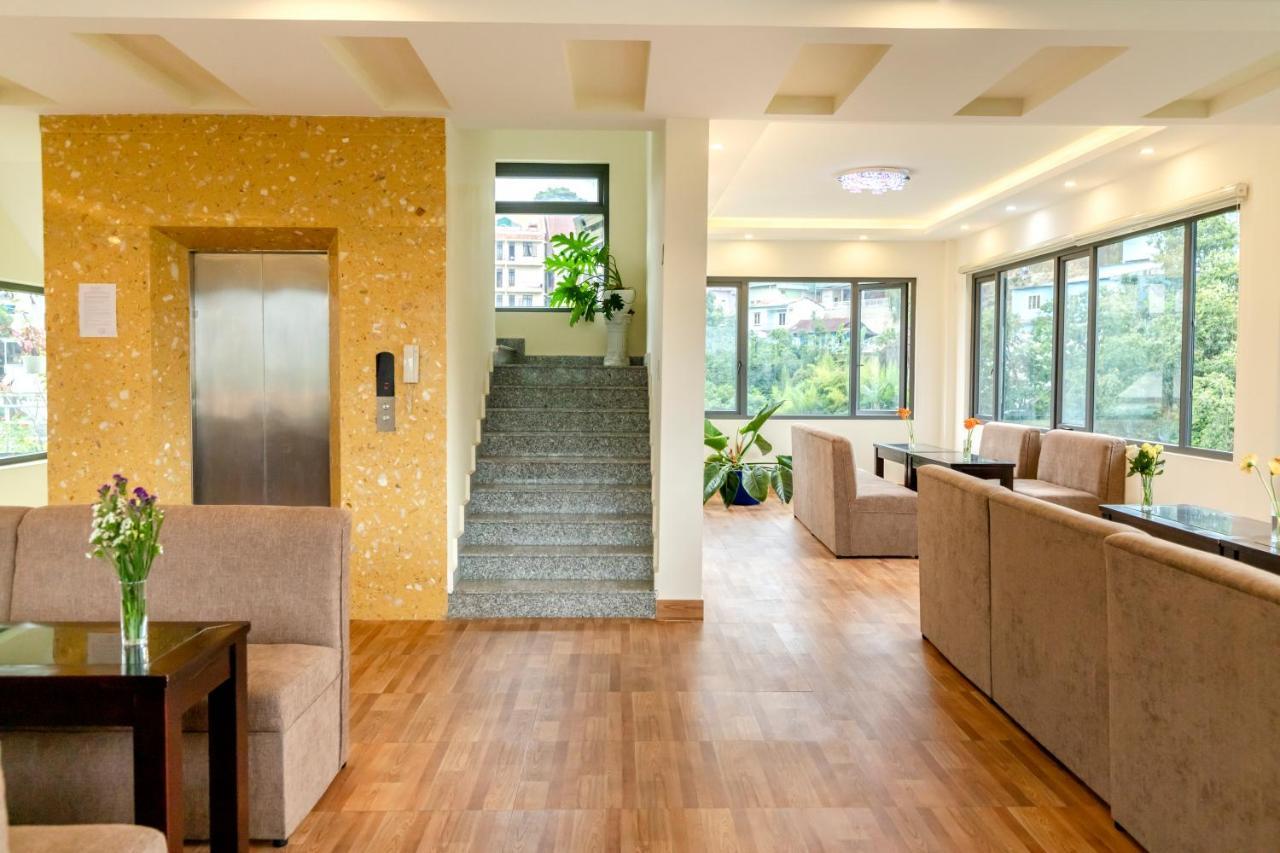 Van Tien Tv Hotel Da Lat- Ttn Hotel Exteriör bild
